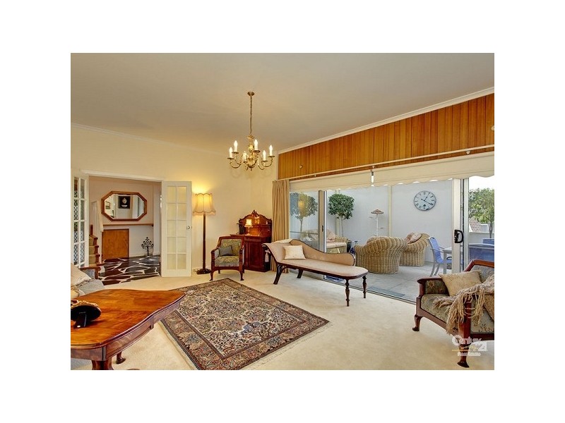 4 West Street, Seacliff Park SA 5049