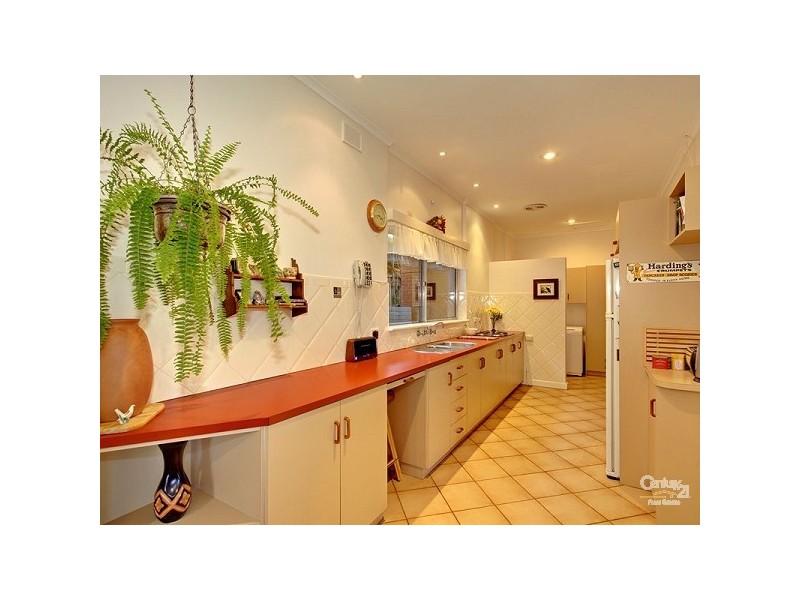 4 West Street, Seacliff Park SA 5049