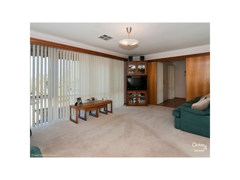 7 Insley Court, Trott Park SA 5158