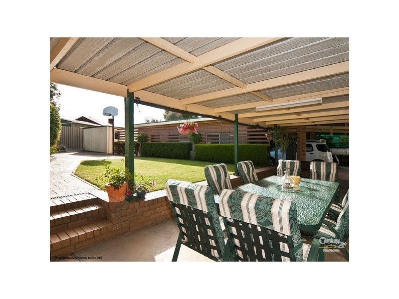 7 Insley Court, Trott Park SA 5158