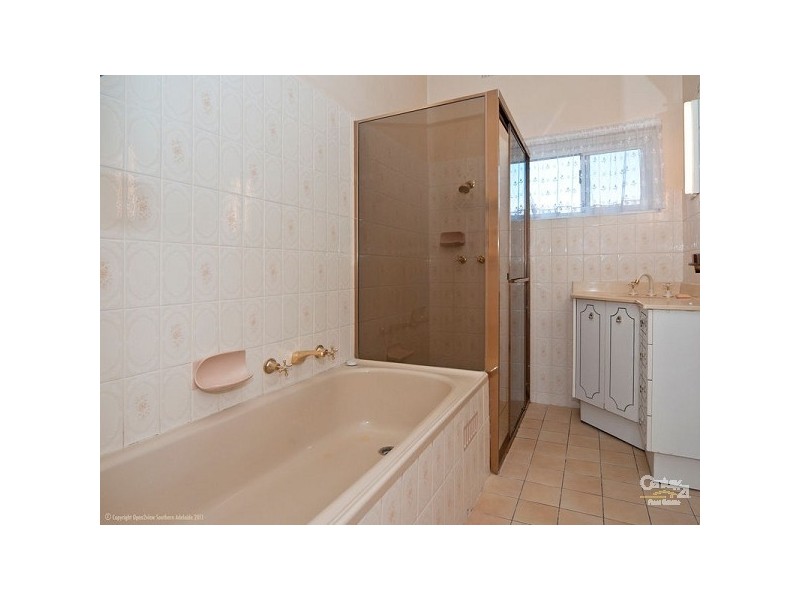 4 Fifth Avenue, Warradale SA 5046