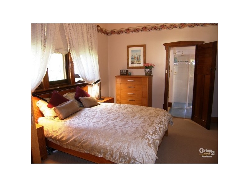 60 Penzance Street, Glenelg South SA 5045