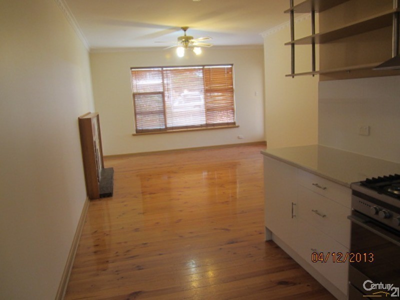 1 / 240A SEAVIEW ROAD, Henley Beach SA 5022