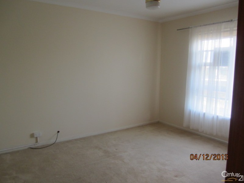 1 / 240A SEAVIEW ROAD, Henley Beach SA 5022