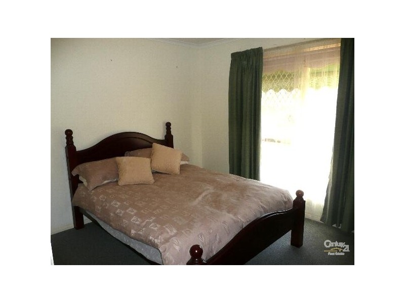 25 Freeman Avenue, Morphett Vale SA 5162