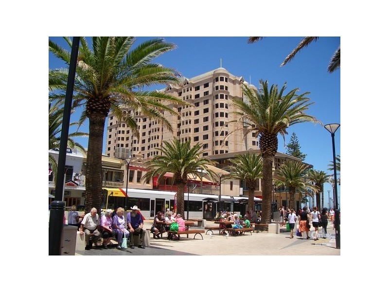 2/2 SOUTH ESPLANADE, Glenelg SA 5045