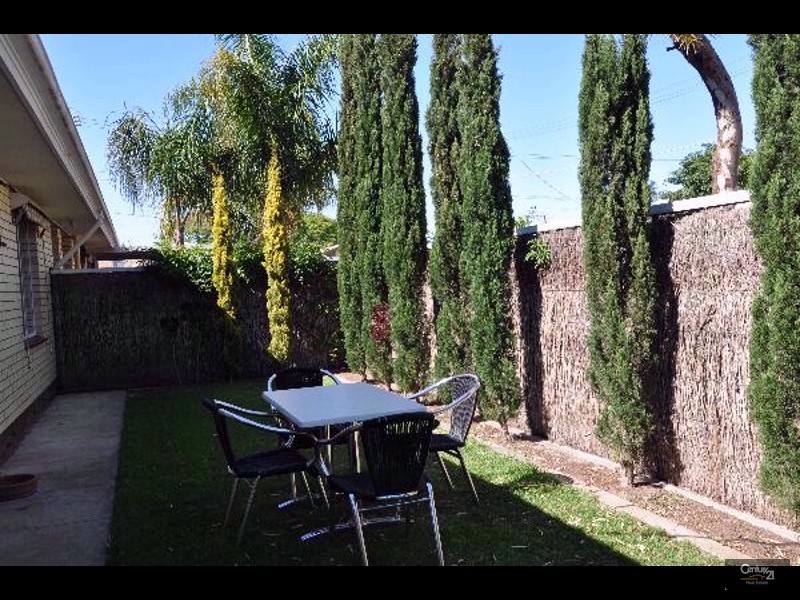 2/15 Bath Street, Glenelg South SA 5045