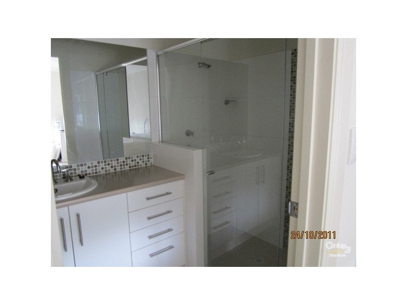 32C KINGSTON AVENUE, Seacombe Gardens SA 5047