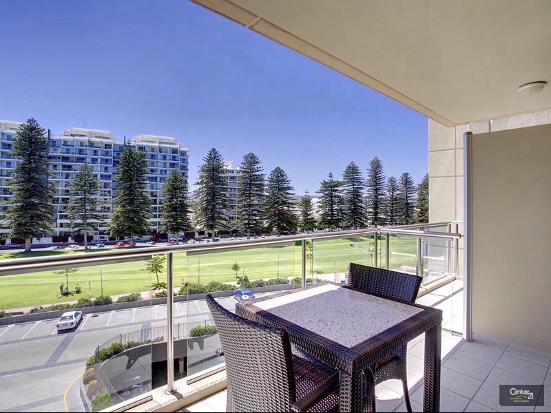App 328 Oaks Pier, Glenelg SA 5045