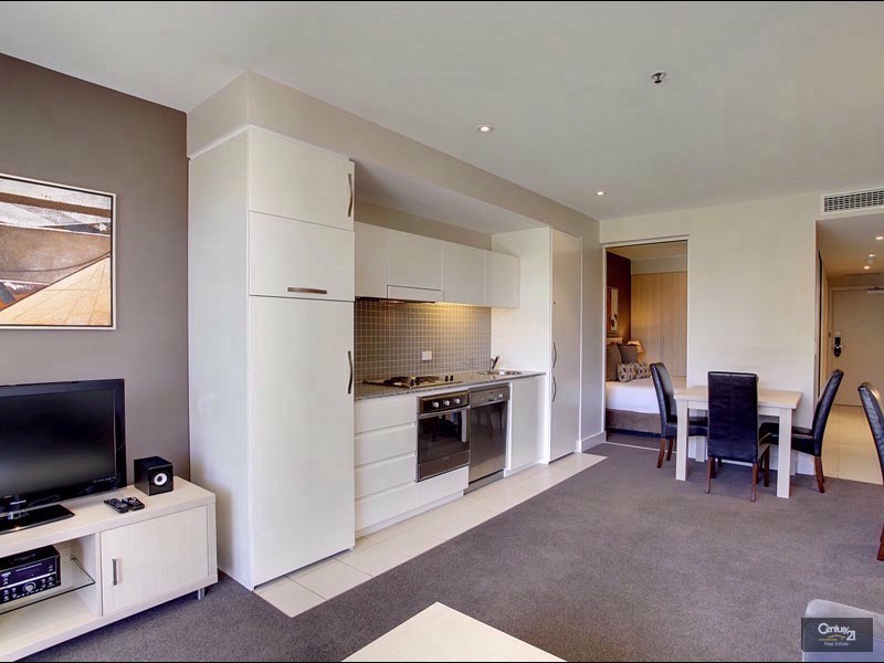 App 328 Oaks Pier, Glenelg SA 5045