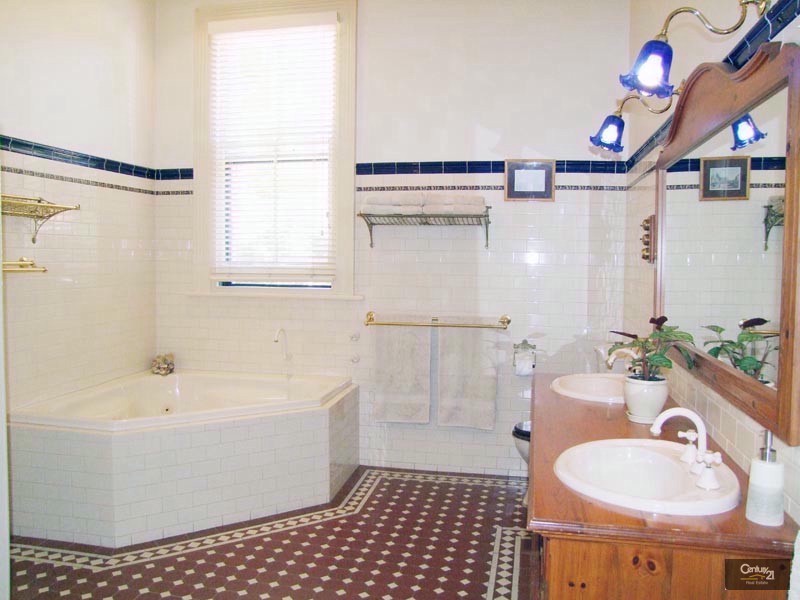 66 Penzance Street, Glenelg South SA 5045