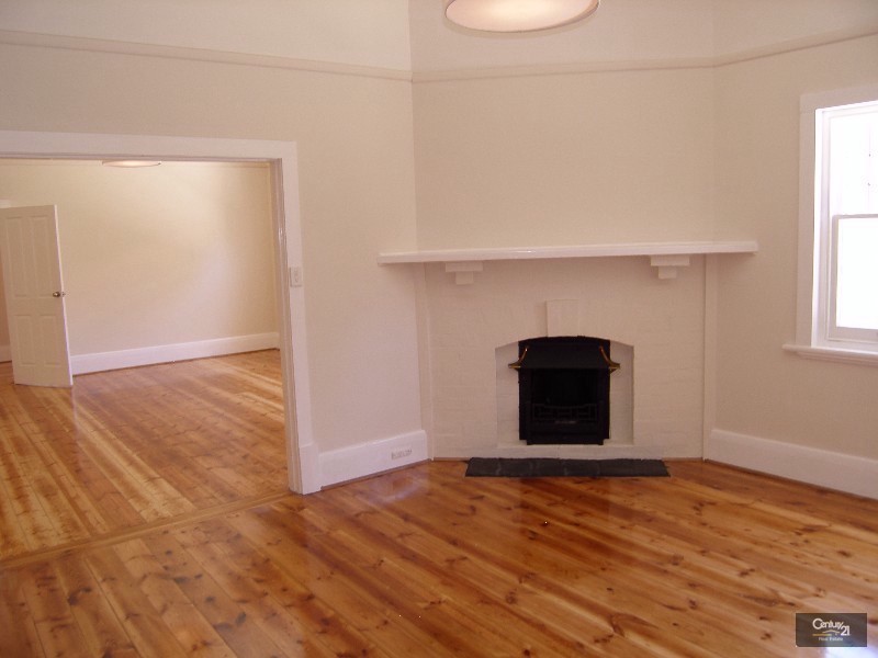 4 Maxwell Terrace, Glenelg East SA 5045