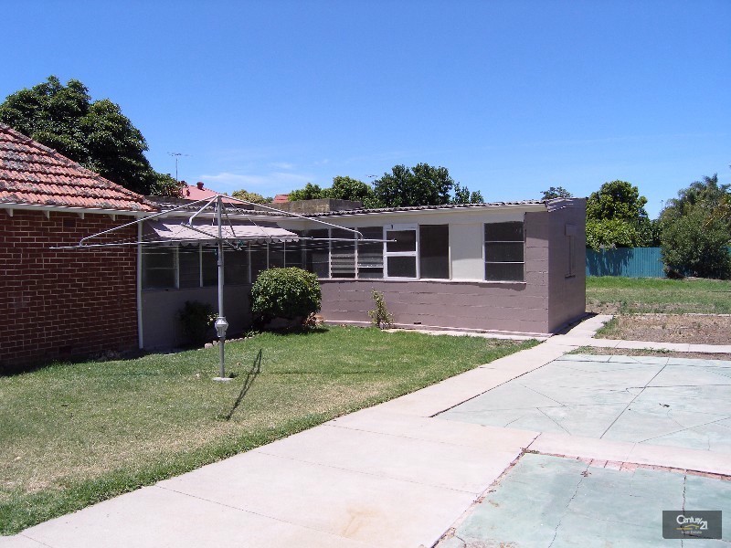 4 Maxwell Terrace, Glenelg East SA 5045