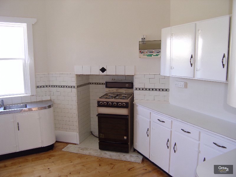 4 Maxwell Terrace, Glenelg East SA 5045