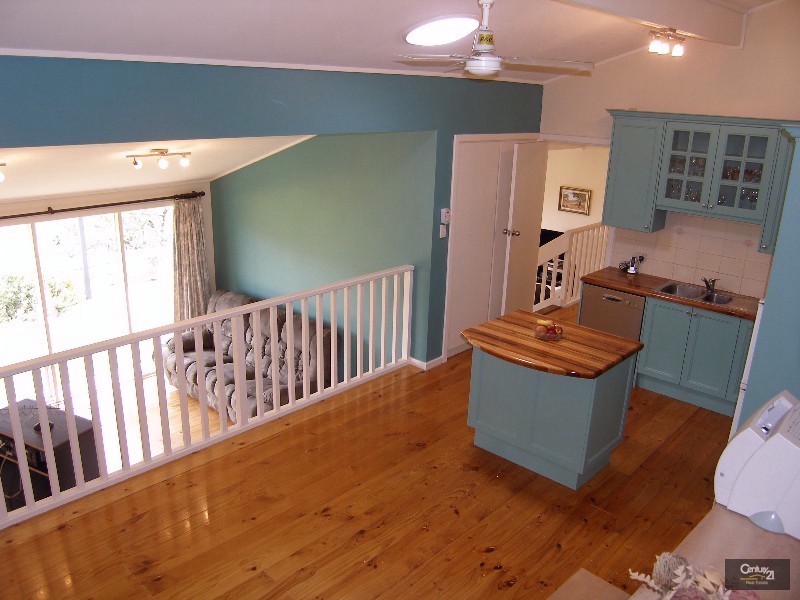 36 Karoona Crescent, Seacombe Heights SA 5047