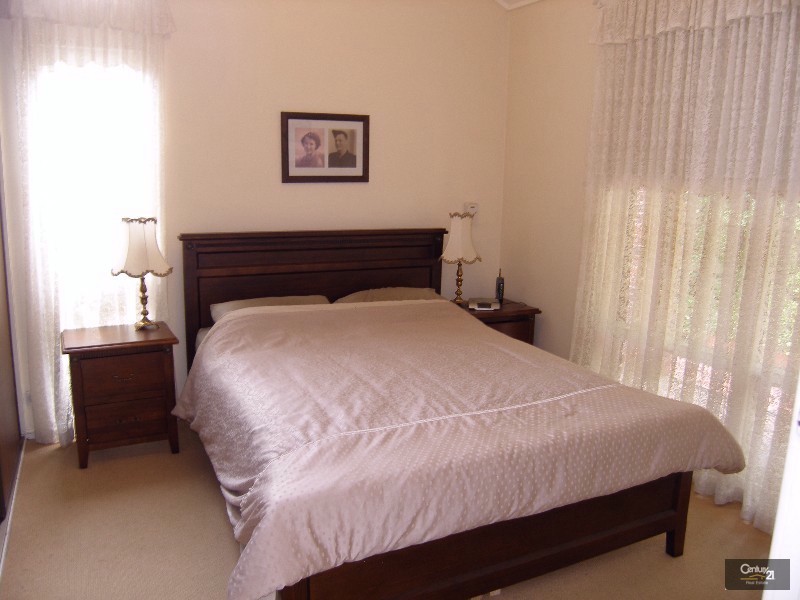 36 Karoona Crescent, Seacombe Heights SA 5047