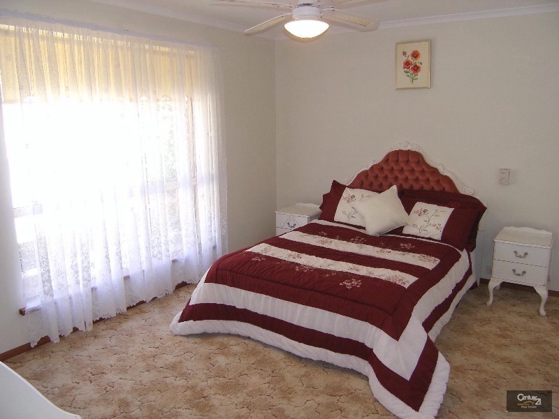 28 Second Avenue, Moana SA 5169