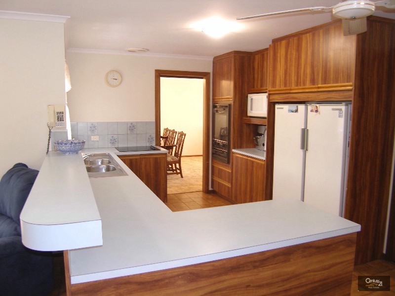 28 Second Avenue, Moana SA 5169
