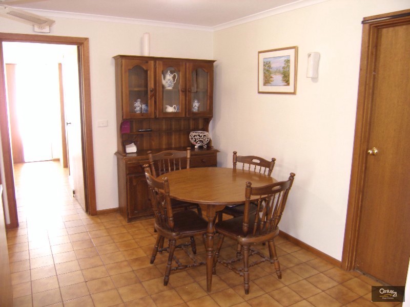 28 Second Avenue, Moana SA 5169