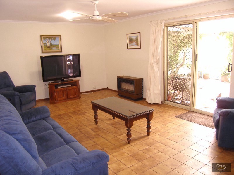 28 Second Avenue, Moana SA 5169