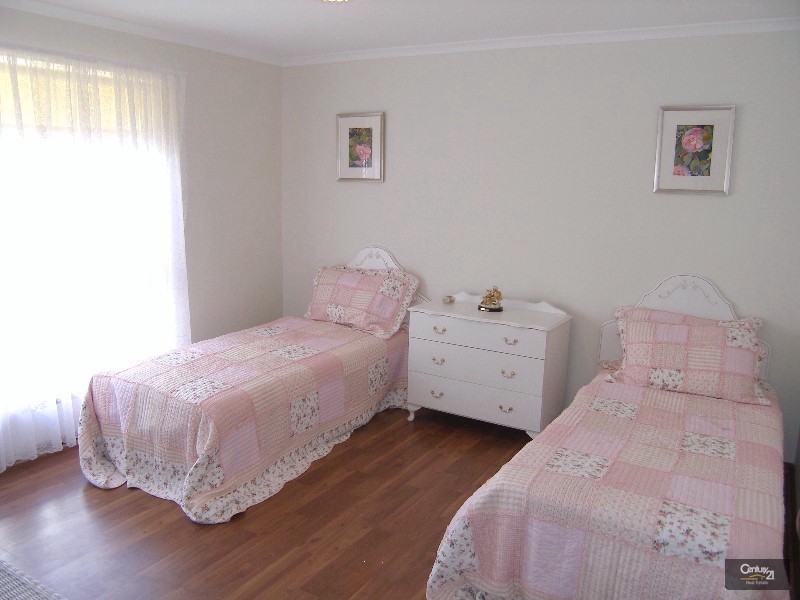 28 Second Avenue, Moana SA 5169
