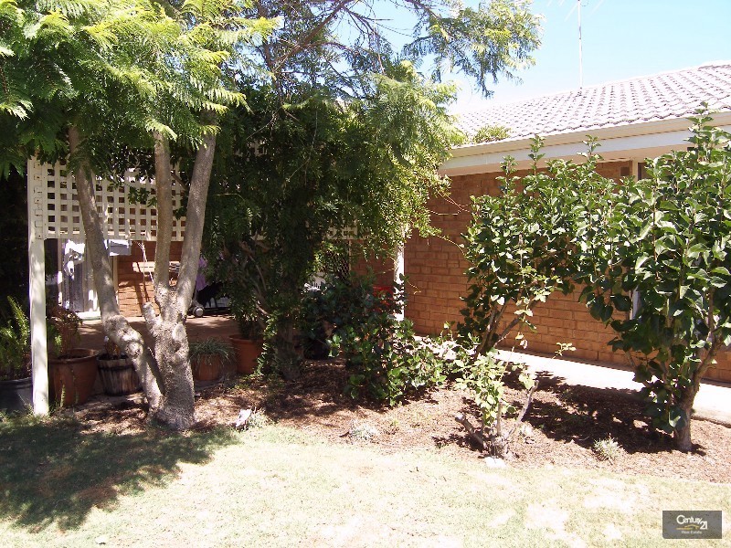28 Second Avenue, Moana SA 5169