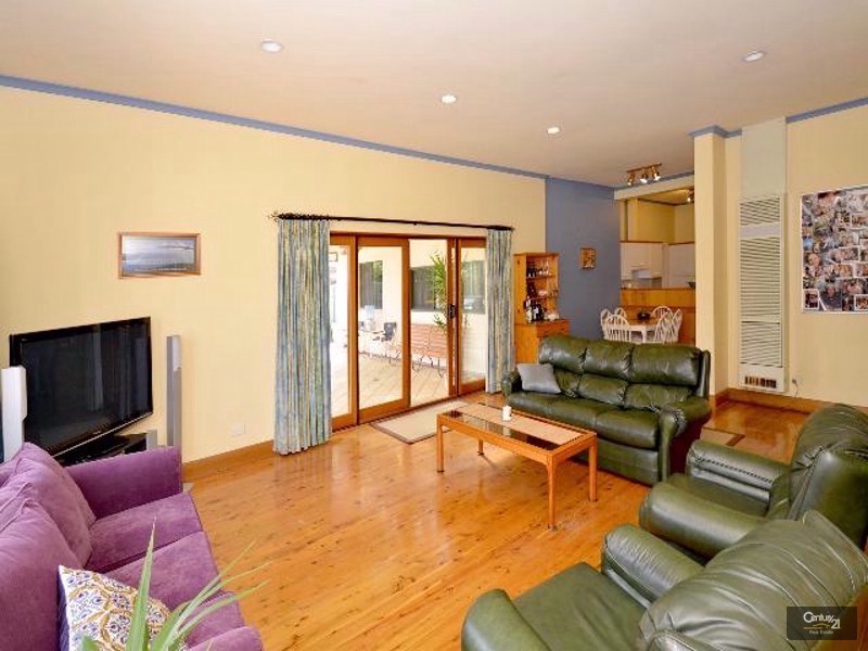 8 McGilp Avenue, Glengowrie SA 5044