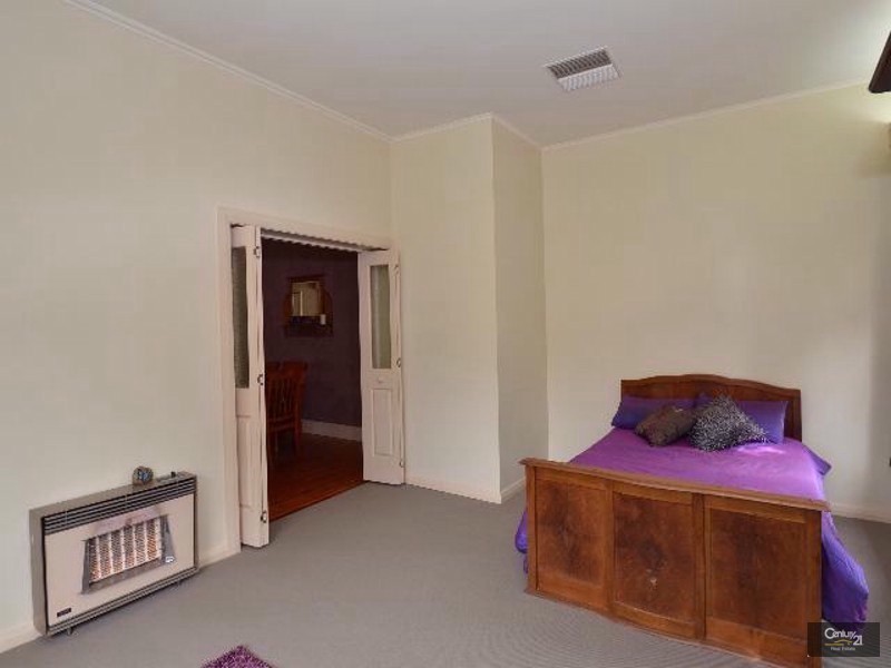 8 McGilp Avenue, Glengowrie SA 5044