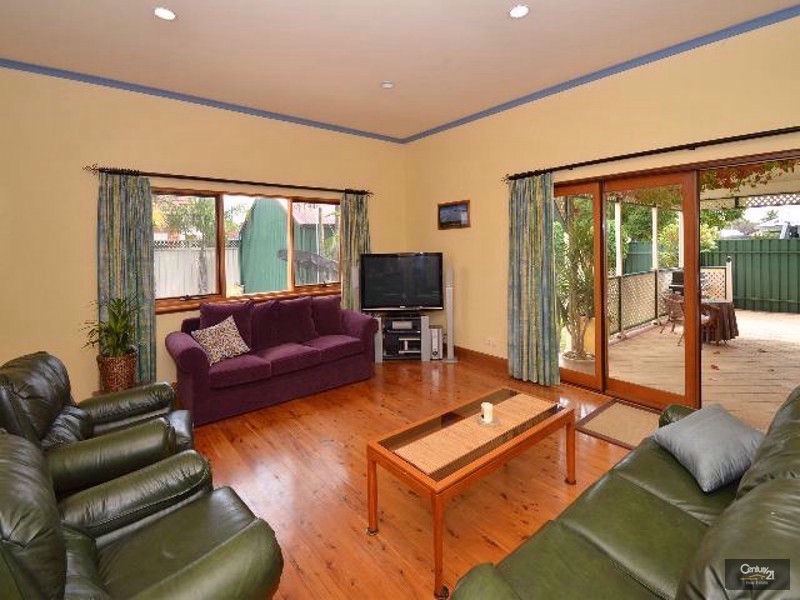 8 McGilp Avenue, Glengowrie SA 5044