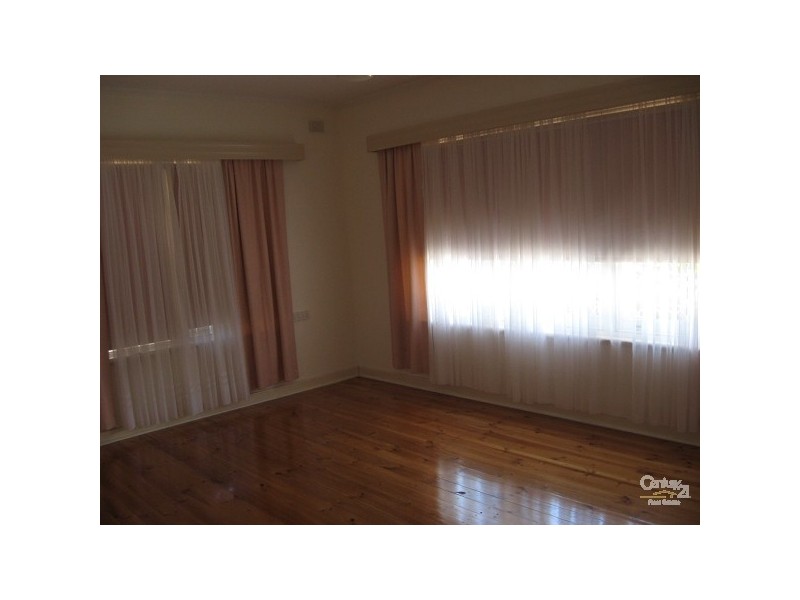 1 / 27 LEDGER ROAD, Beverley SA 5009