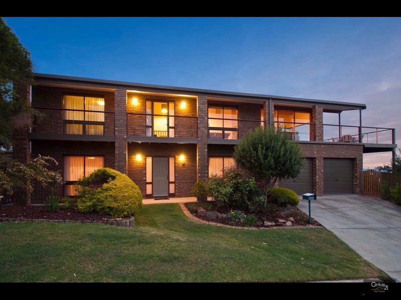 4 Glenvale Avenue, Marino SA 5049