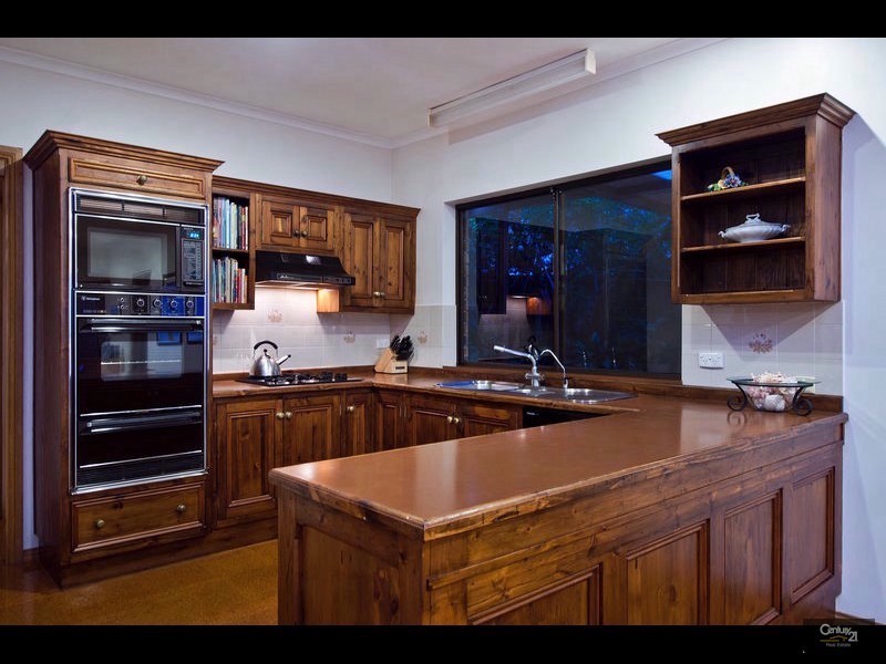 4 Glenvale Avenue, Marino SA 5049