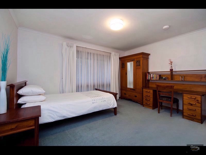 4 Glenvale Avenue, Marino SA 5049