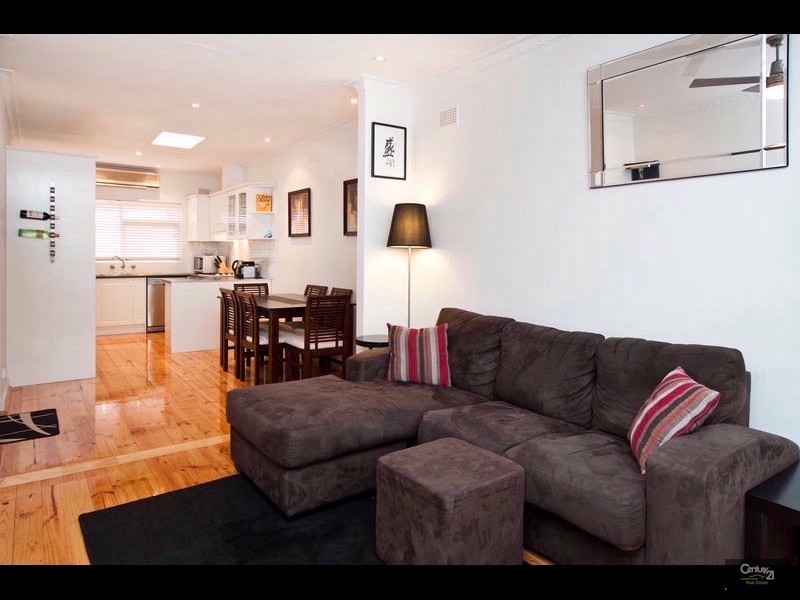 8/9 Broadway, Glenelg South SA 5045
