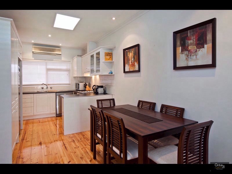 8/9 Broadway, Glenelg South SA 5045