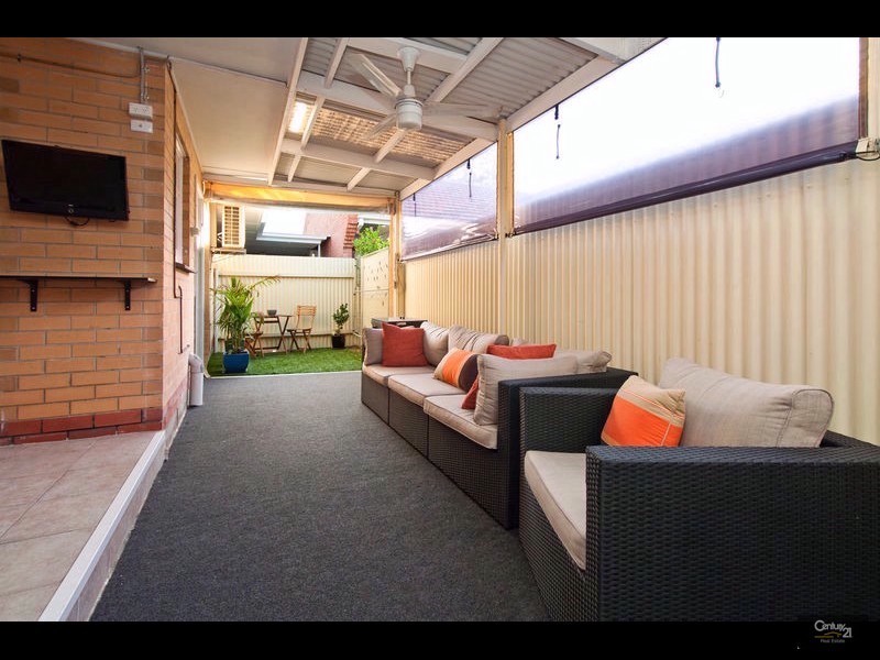 8/9 Broadway, Glenelg South SA 5045