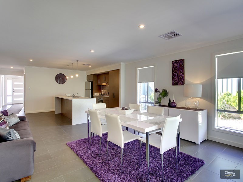 15 Bradbury Court, Hallett Cove SA 5158
