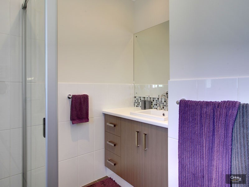 15 Bradbury Court, Hallett Cove SA 5158