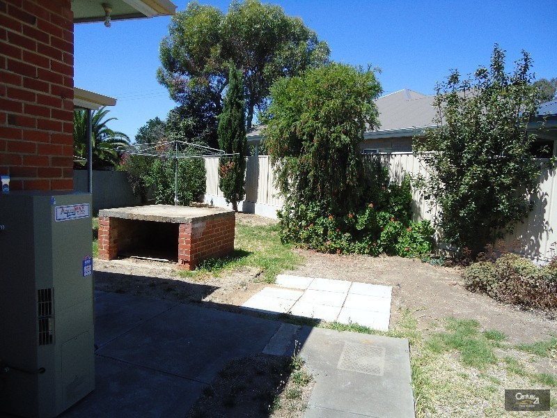 32 Weroona Avenue, Park Holme SA 5043