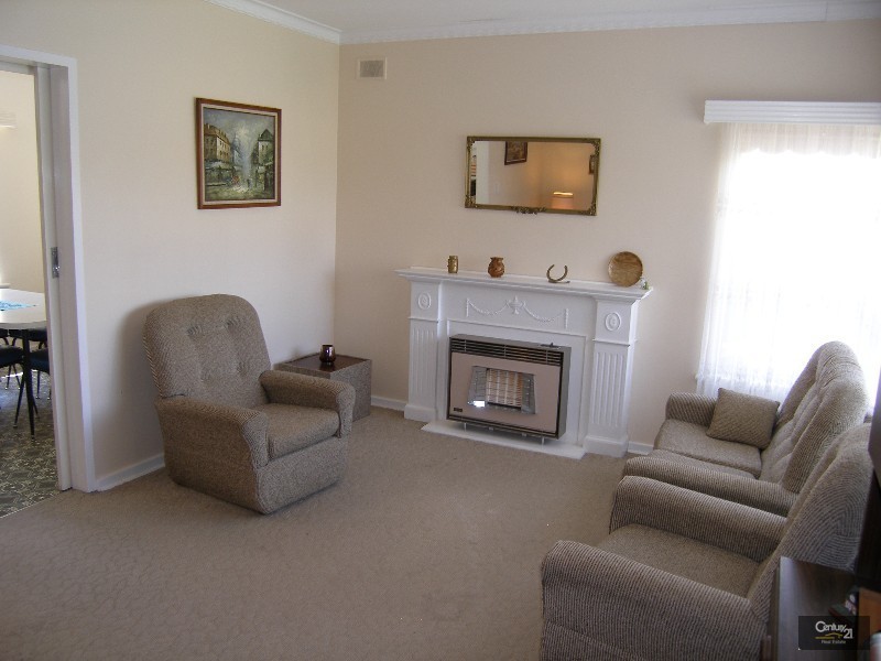 7 Nilpena Avenue, Park Holme SA 5043