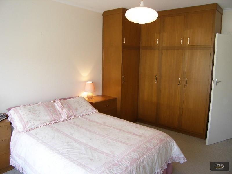 7 Nilpena Avenue, Park Holme SA 5043