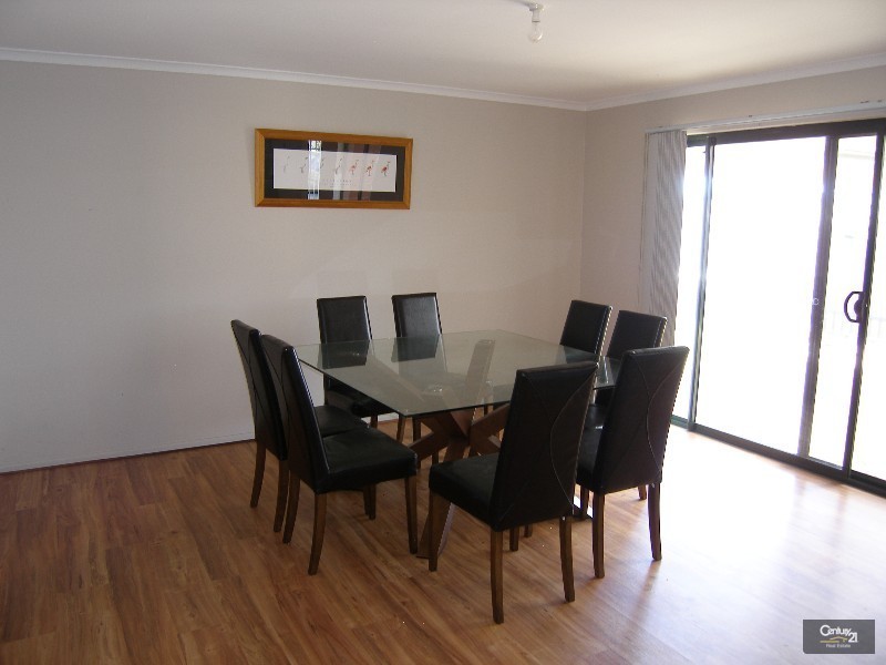 5 Middle Gully Avenue, Sheidow Park SA 5158