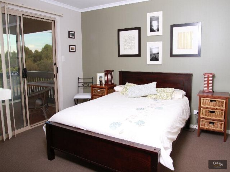 55 Commercial Road, Port Noarlunga South SA 5167