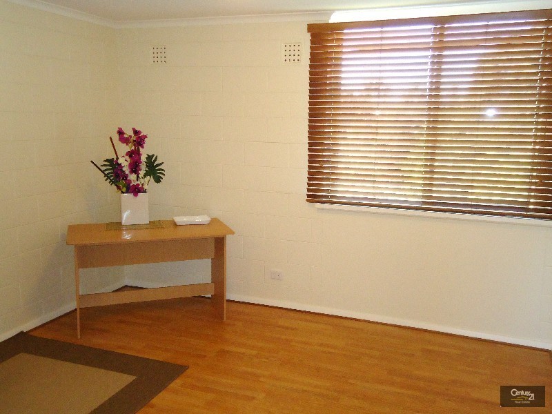 11/21 Laught Avenue, Black Forest SA 5035