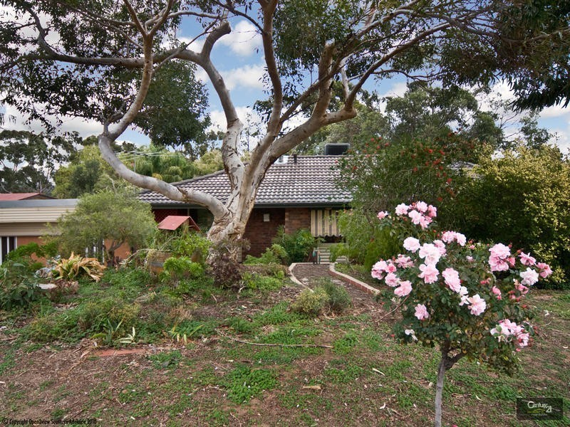 26 james rd, Happy Valley SA 5159