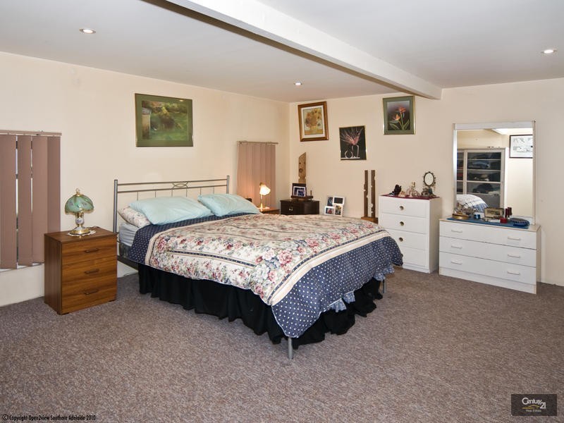 26 james rd, Happy Valley SA 5159