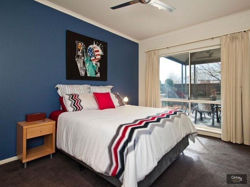 1 Charlesworth Court, Mile End SA 5031