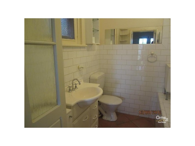 3 PENZANCE STREET, Glenelg SA 5045