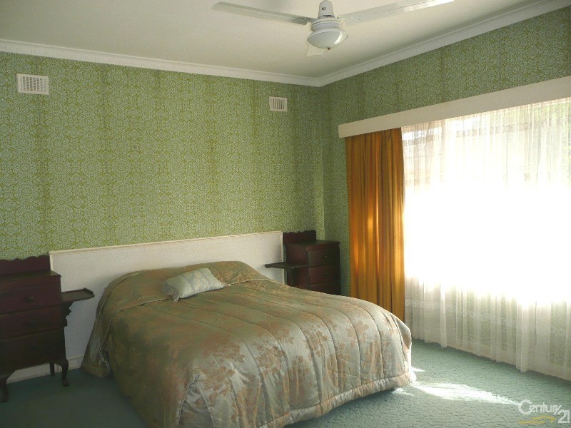 33 Astrid Avenue, Warradale SA 5046