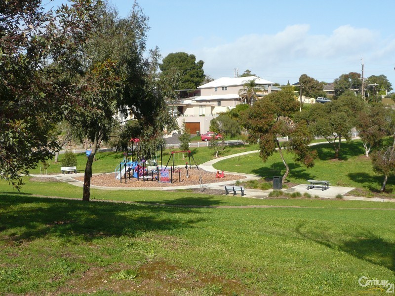 92 Newland Avenue, Marino SA 5049